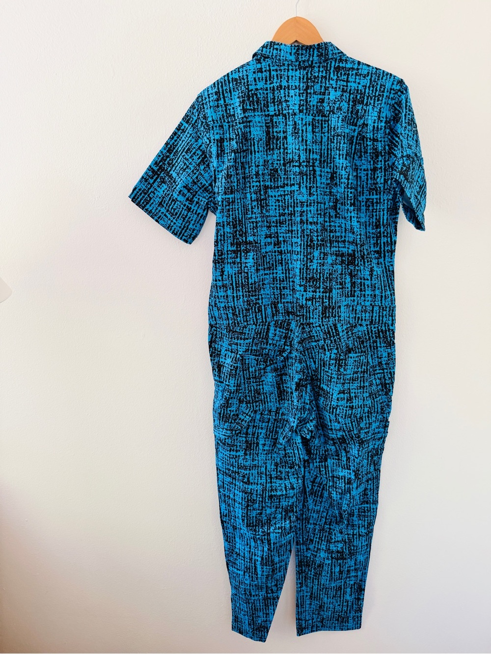 NWT Wildfang Essential Short Sleeve Coverall in Blue Print Black - Picture 4 of 7